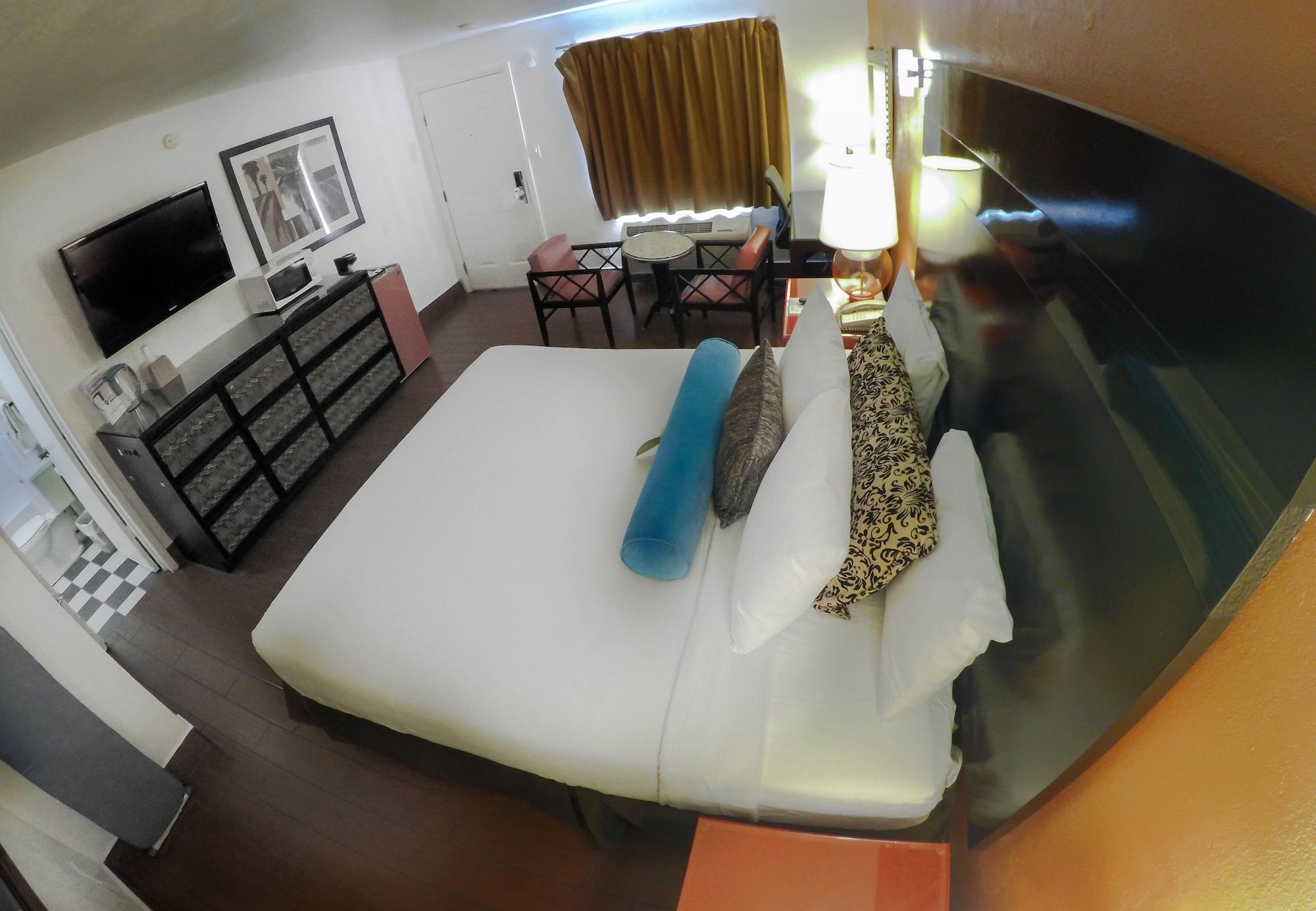 Adara 2* Palm Springs