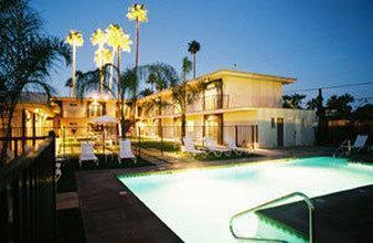 Hotel 7 Springs & 3*