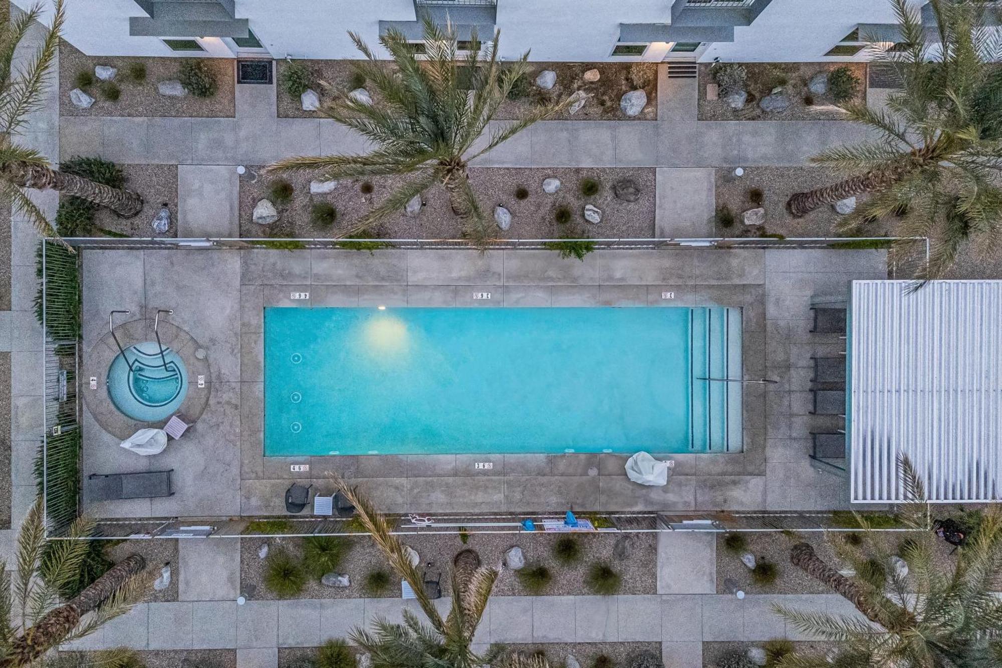 Zanjero By Avantstay Mins From Downtown Private Terrace Shared Pool *