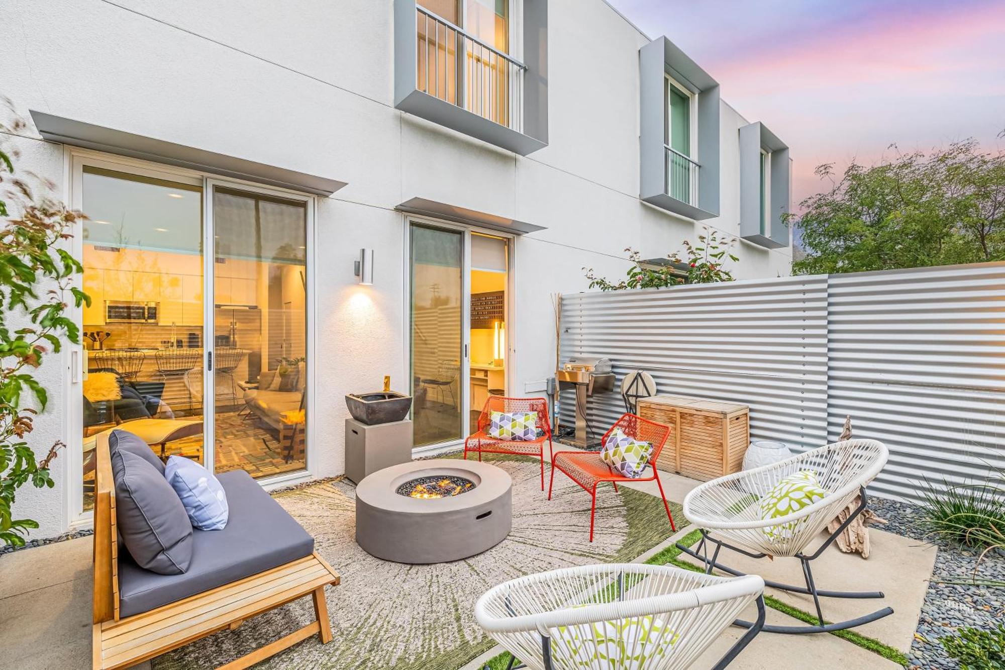 Zanjero By Avantstay Mins From Downtown Private Terrace Shared Pool