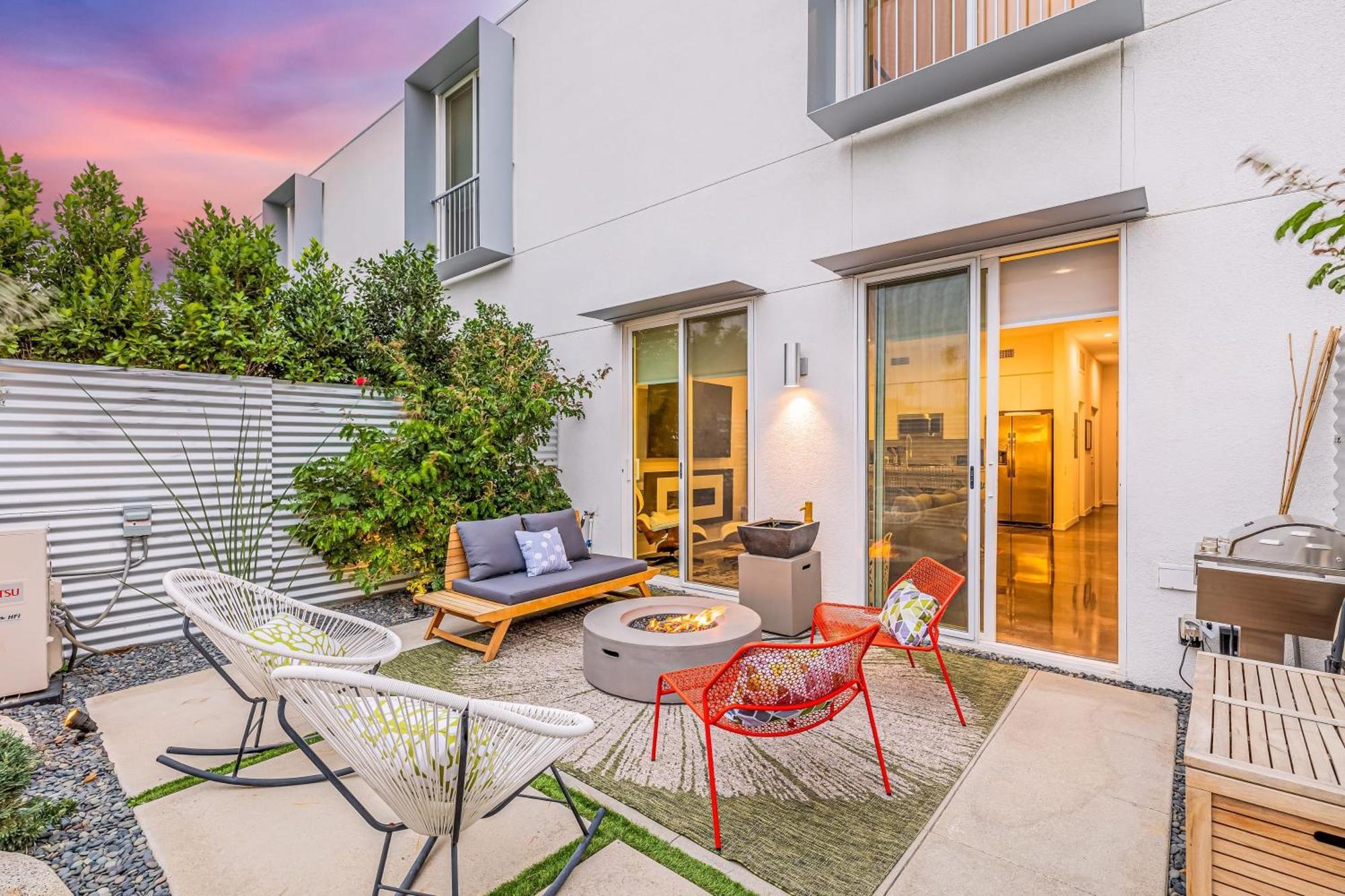 Zanjero By Avantstay Mins From Downtown Private Terrace Shared Pool Holiday home *