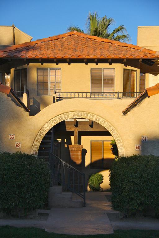 The Oasis 4*