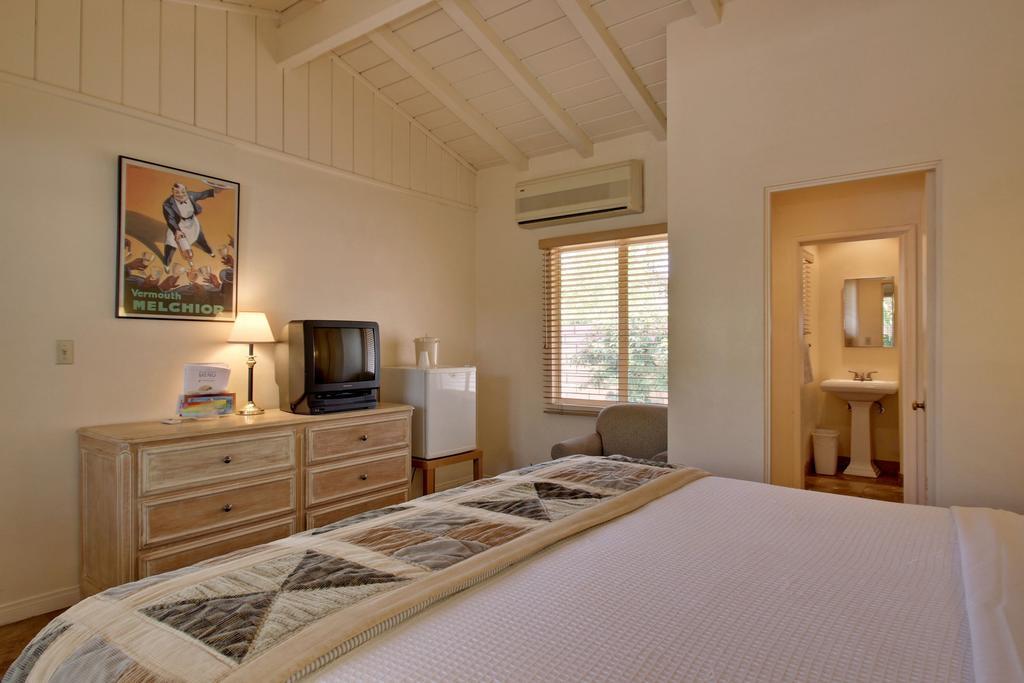 Warm Sands Villa- A Gay Men's Clothing Optional