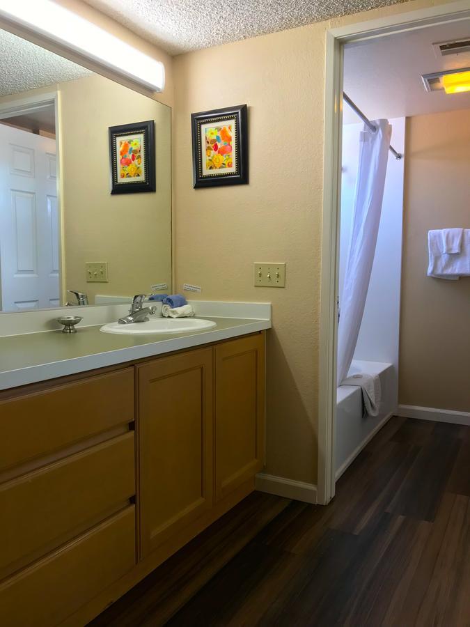 The Oasis 4*