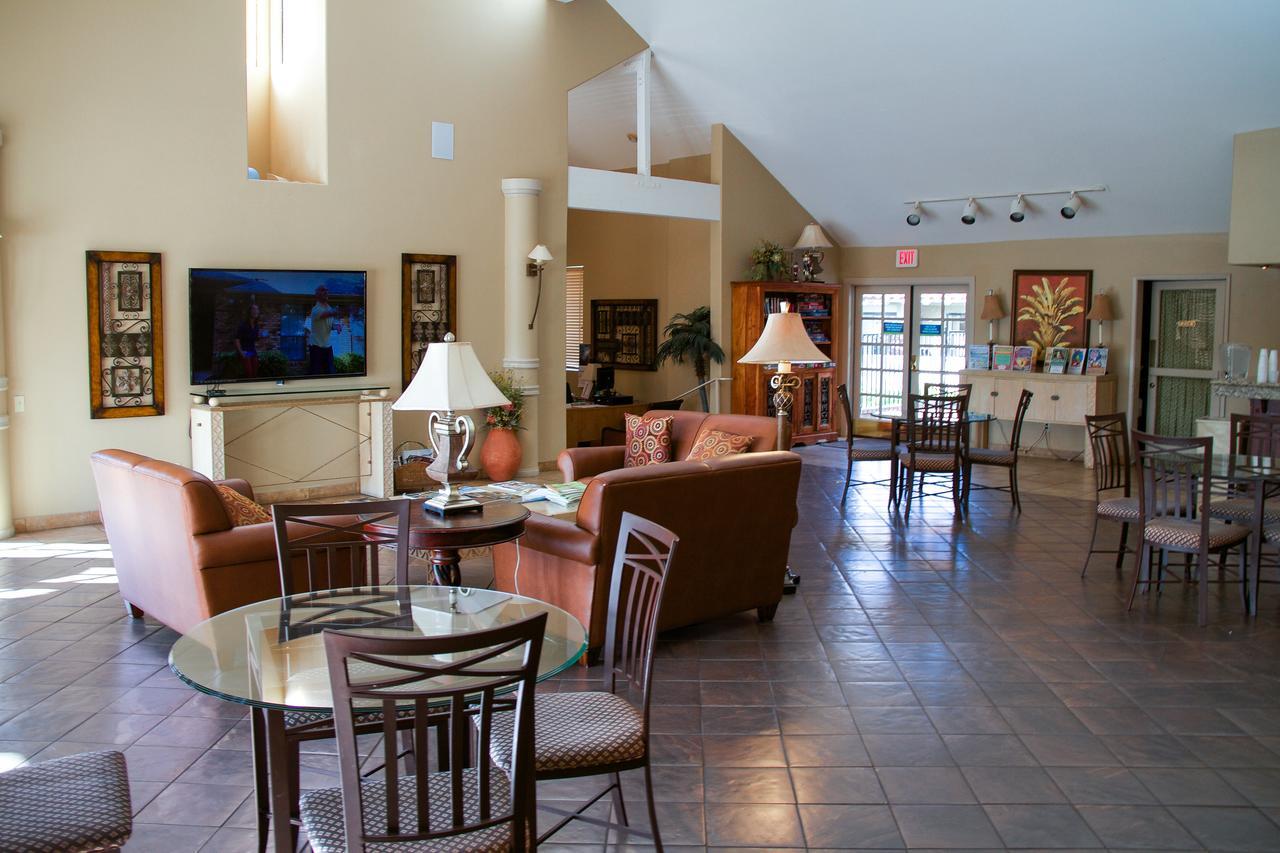 The Oasis 4* Palm Springs