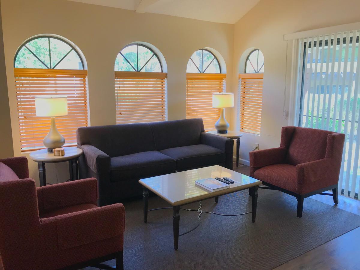 The Oasis 4*