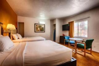 Adara Motel
