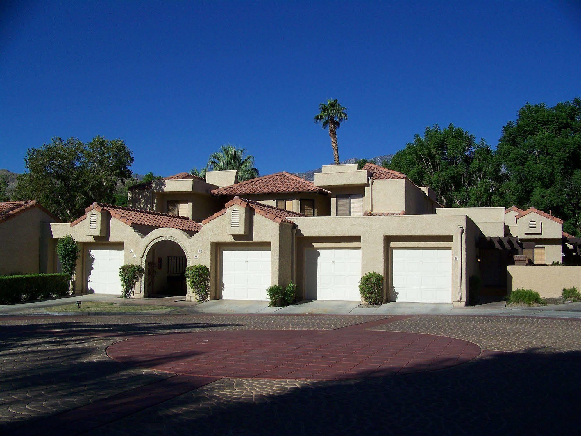 The Oasis Palm Springs
