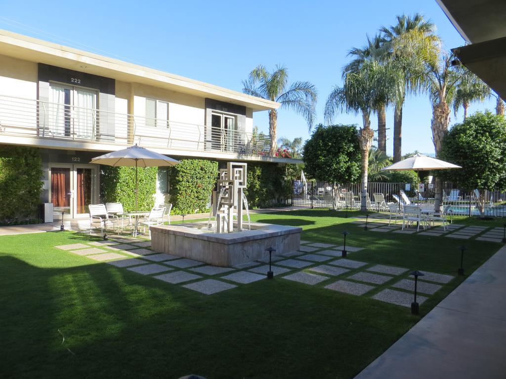 7 Springs & 3* Palm Springs