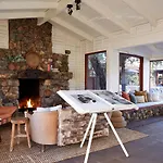 Sparrows Lodge