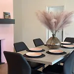 Chanel Estate - Pool Jacuzzi And Pet Friendly