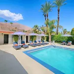 Little Paradise Hotel