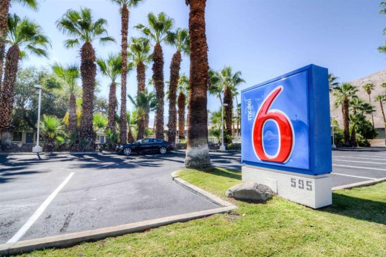 6-palm Springs, Ca - East - Palm Canyon Hotel