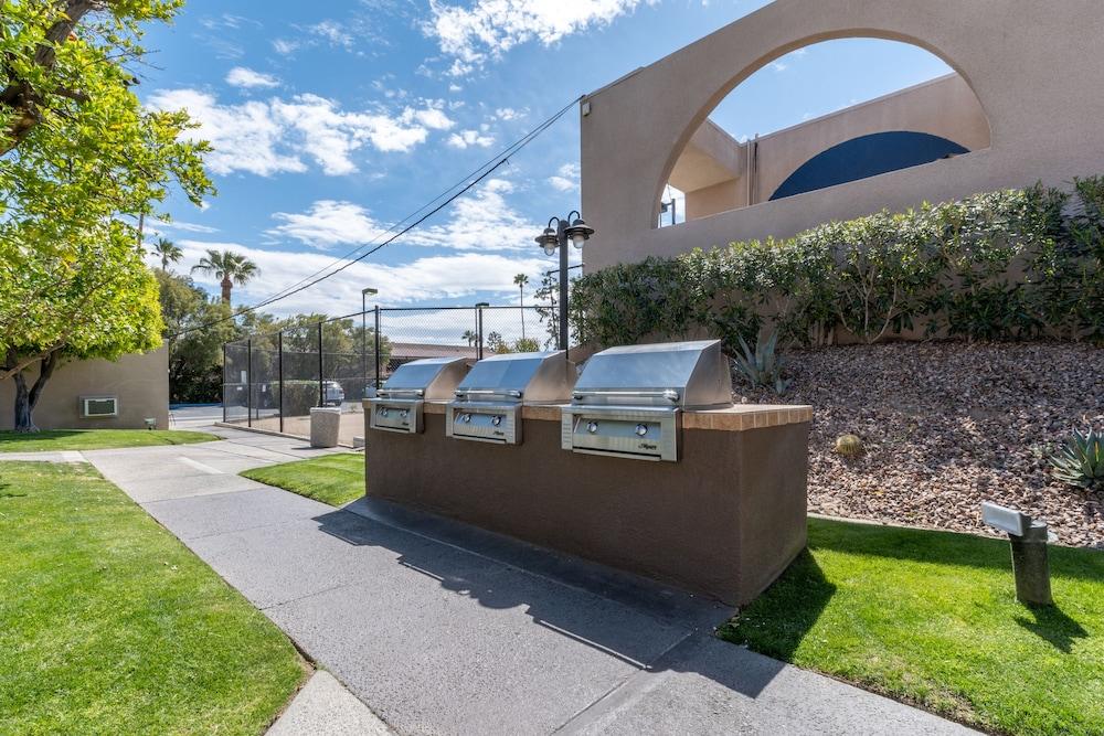 Resort Getaways At Vista Mirage Palm Springs
