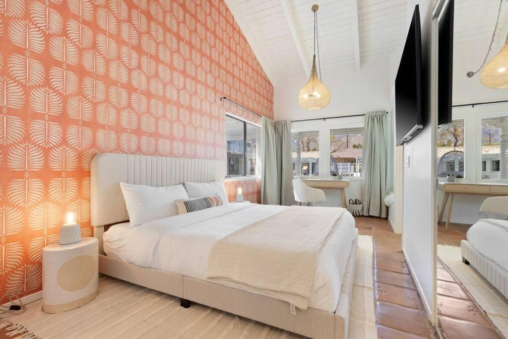 Solaris - Modern Mediterranean Estate With Pool, And Fire Pit #68003 Seven Br Palm Springs