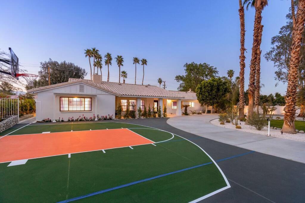 Solaris - Modern Mediterranean Estate With Pool, And Fire Pit #68003 Seven Br *