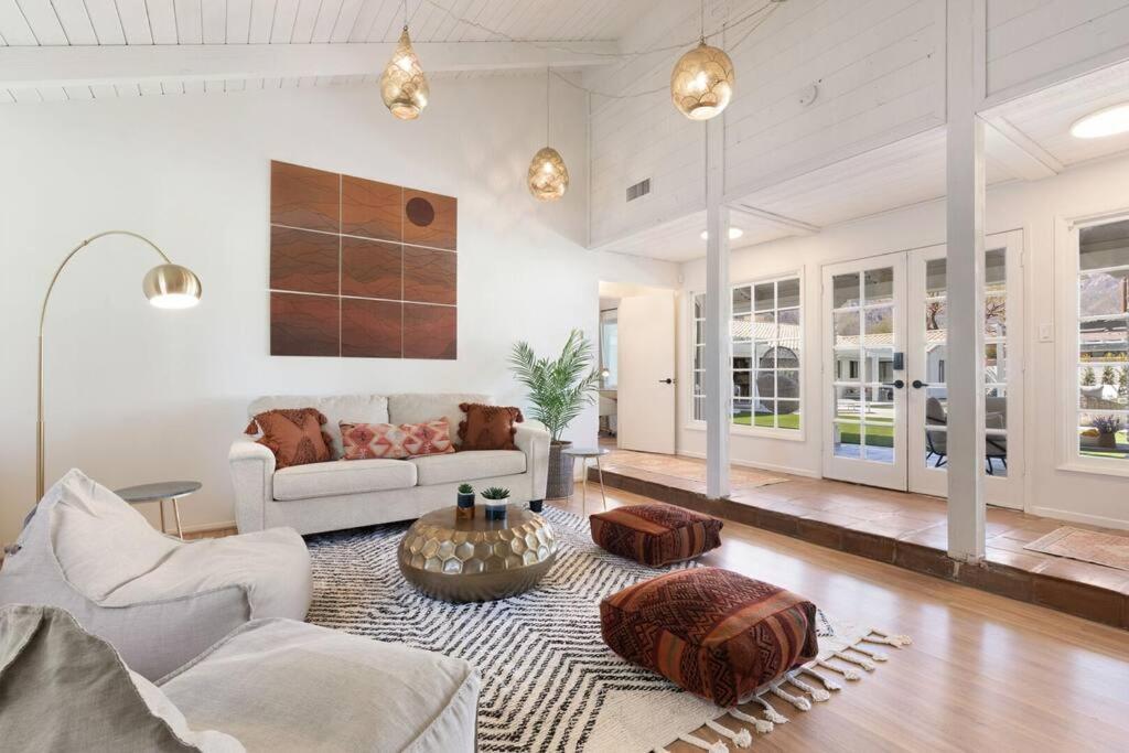 Solaris - Modern Mediterranean Estate With Pool, And Fire Pit #68003 Seven Br *