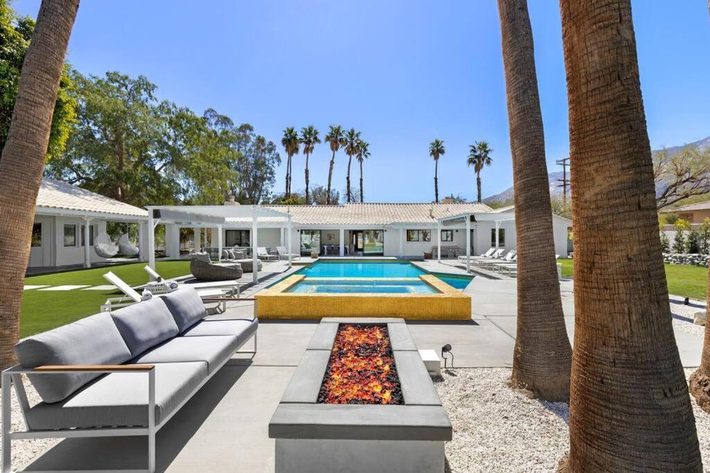 Solaris - Modern Mediterranean Estate With Pool, And Fire Pit #68003 Seven Br * Palm Springs