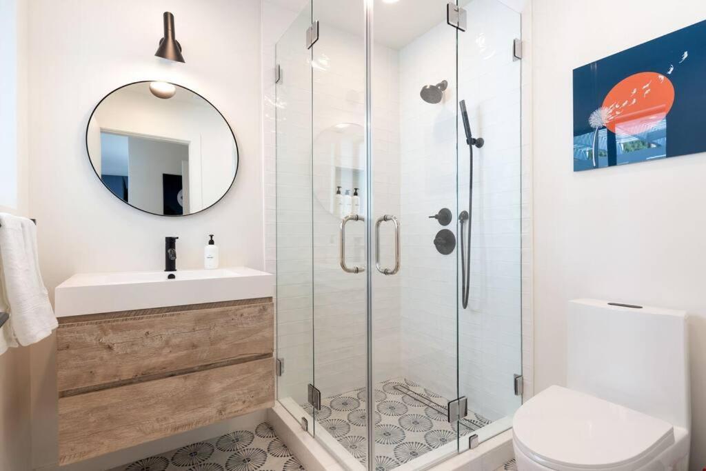 Solaris - Modern Mediterranean Estate With Pool, And Fire Pit #68003 Seven Br Holiday home *