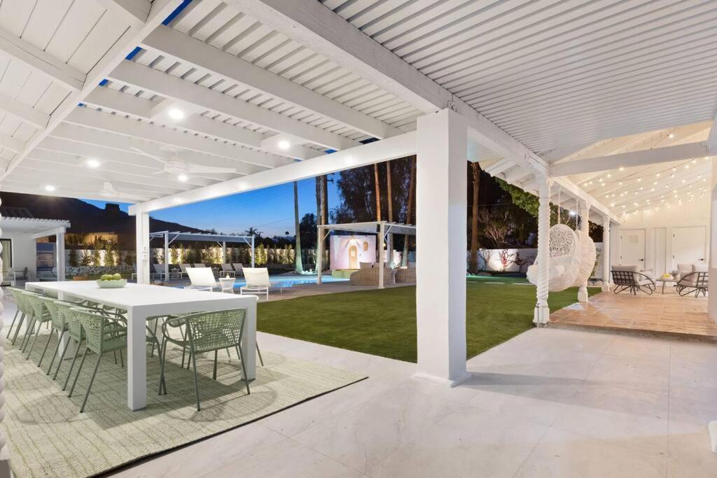 Solaris - Modern Mediterranean Estate With Pool, And Fire Pit #68003 Seven Br *