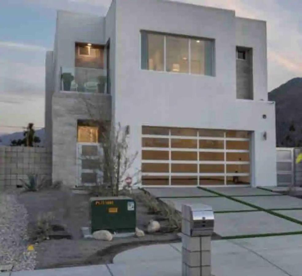 Gateway Luxury Style With A Private Pool * Palm Springs