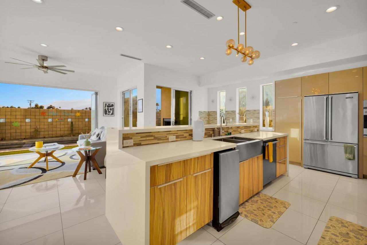 Villa Gateway Luxury Style With A Private Pool Palm Springs