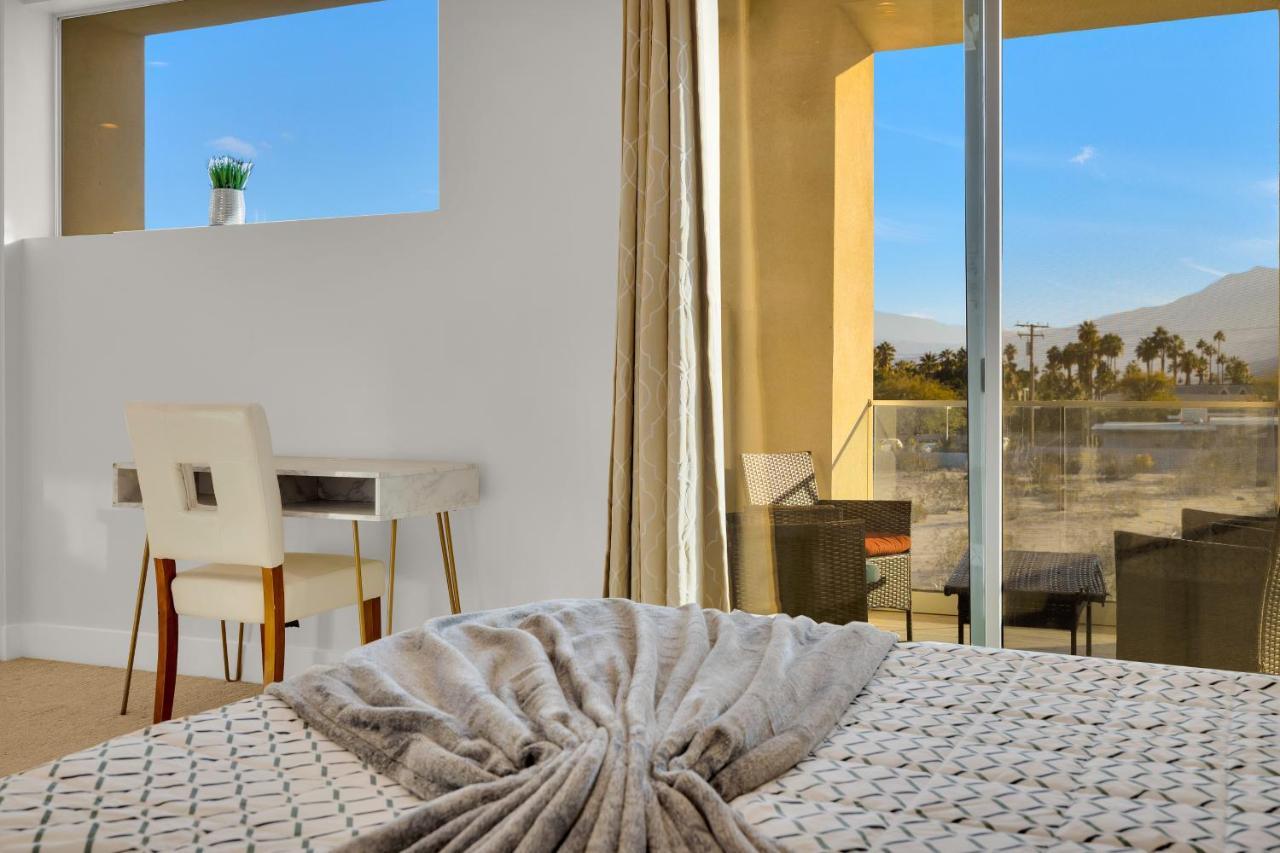 Gateway Luxury Style With A Private Pool *