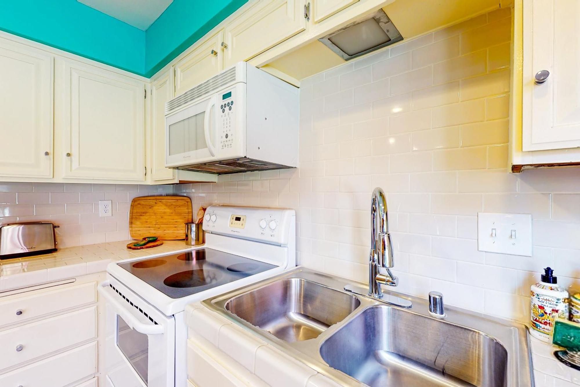 Apartment Royalty #4 - Permit #7022 Palm Springs