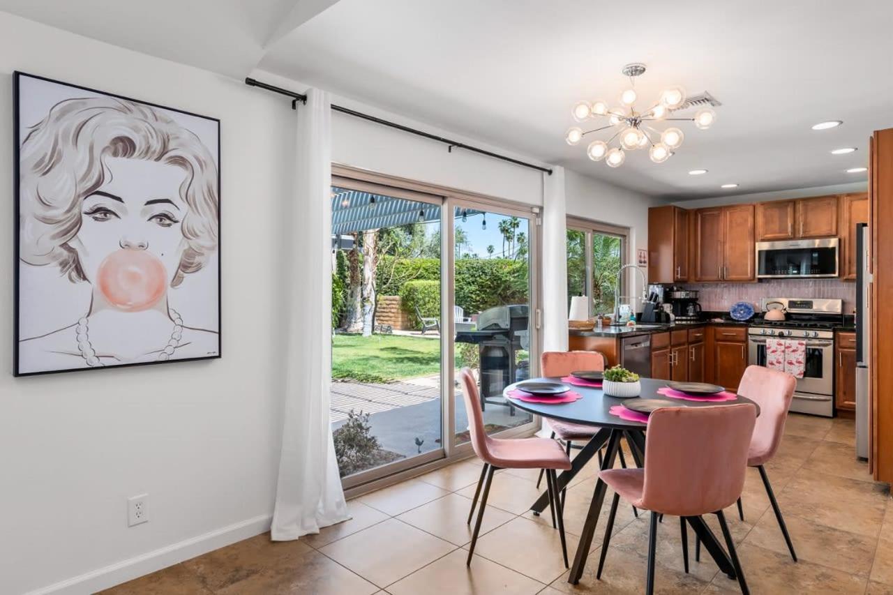 Holiday home Chanel Estate - Pool Jacuzzi And Pet Friendly *