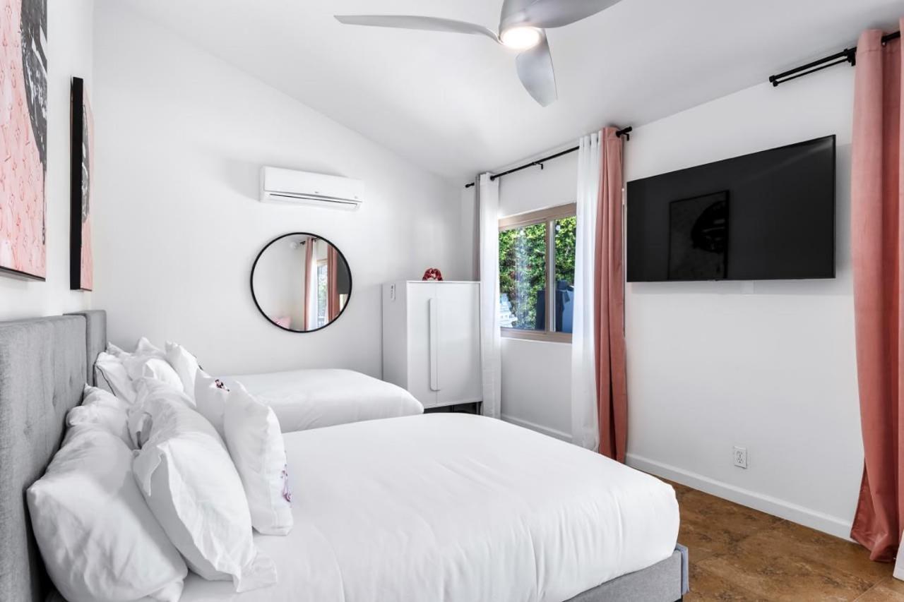 Chanel Estate - Pool Jacuzzi And Pet Friendly Palm Springs