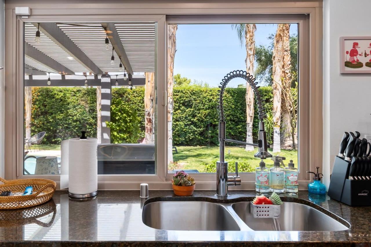 Chanel Estate - Pool Jacuzzi And Pet Friendly Palm Springs