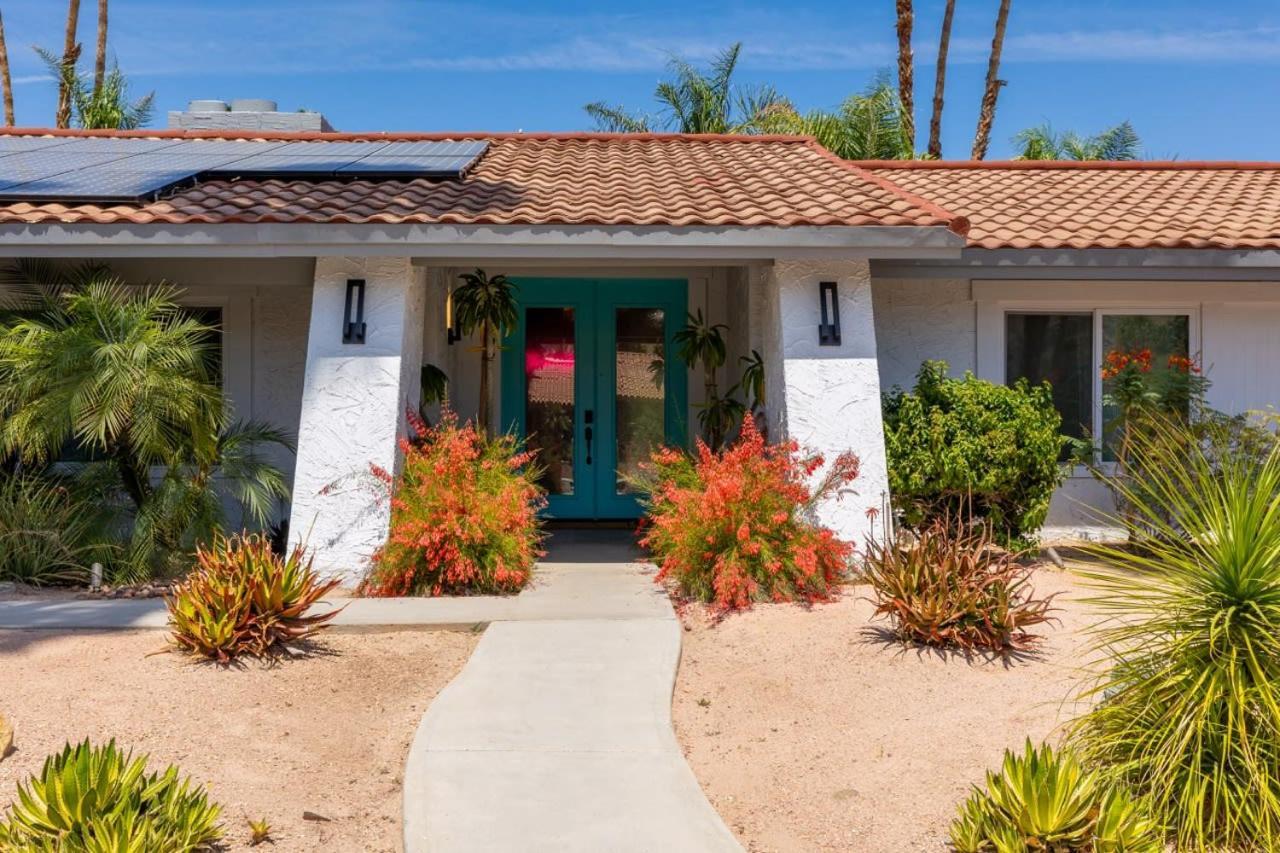 Holiday home Chanel Estate - Pool Jacuzzi And Pet Friendly *