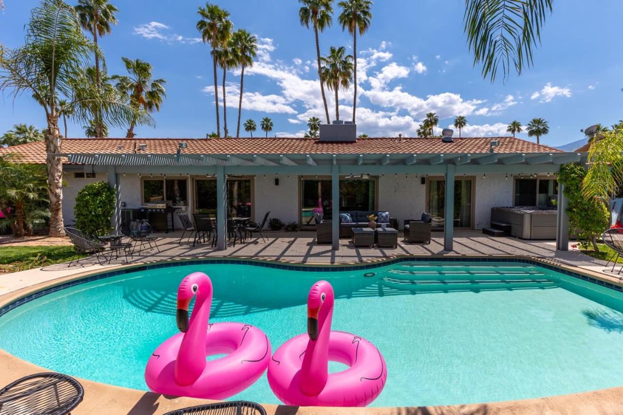Holiday home Chanel Estate - Pool Jacuzzi And Pet Friendly *