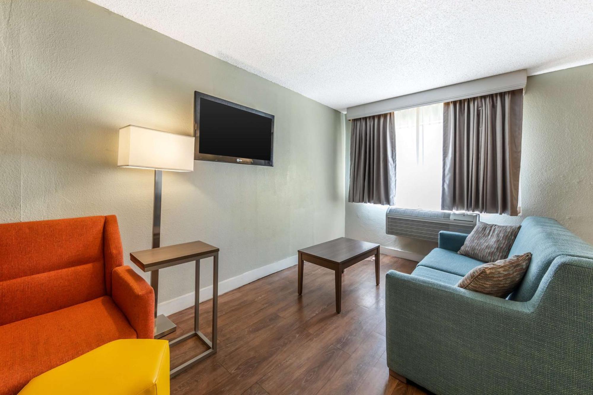 Hotel Western At