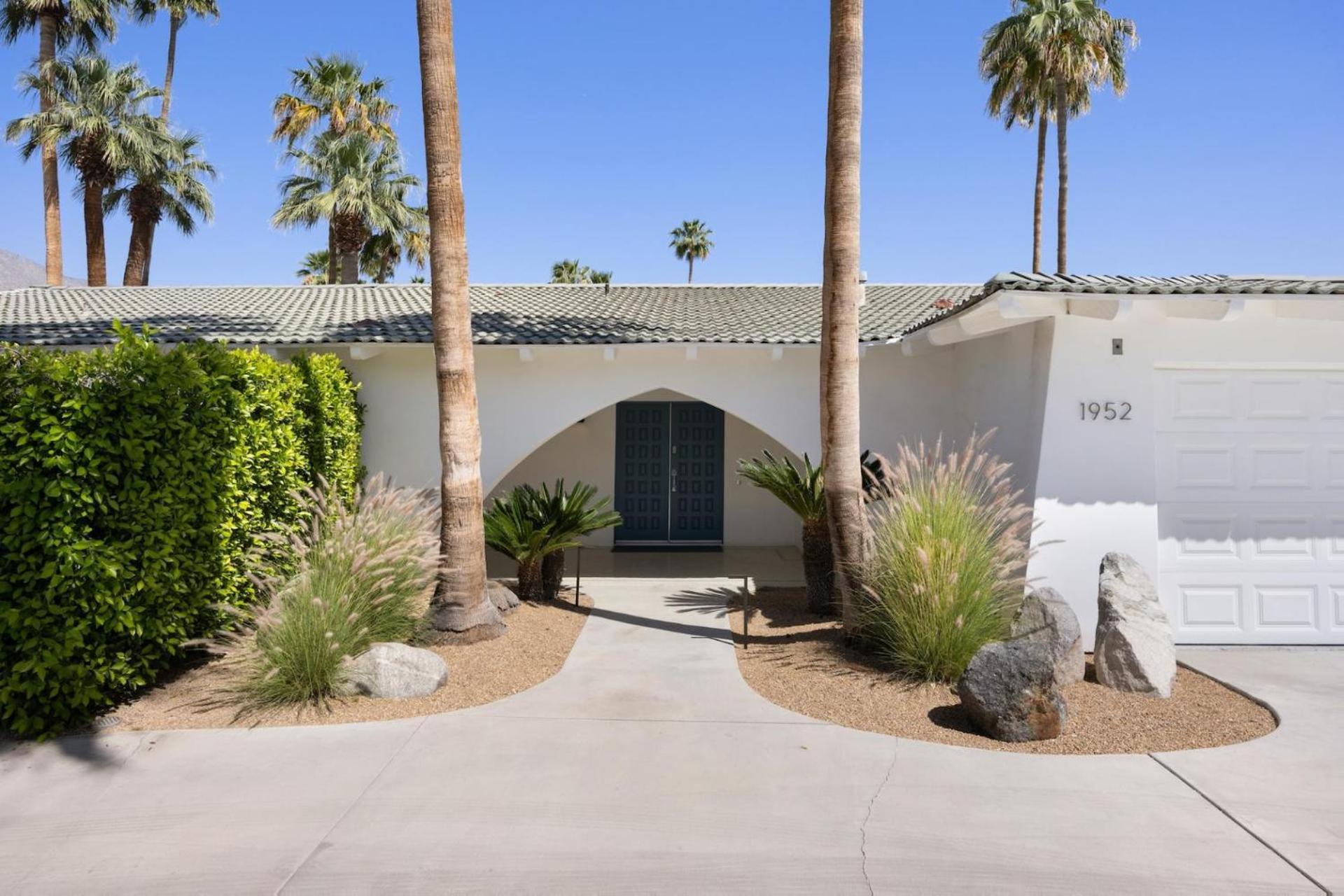 Ledo Lounge Palm Springs