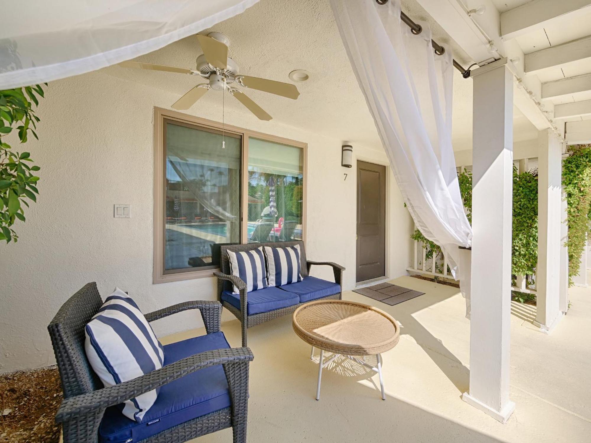 Little Paradise 4* Palm Springs