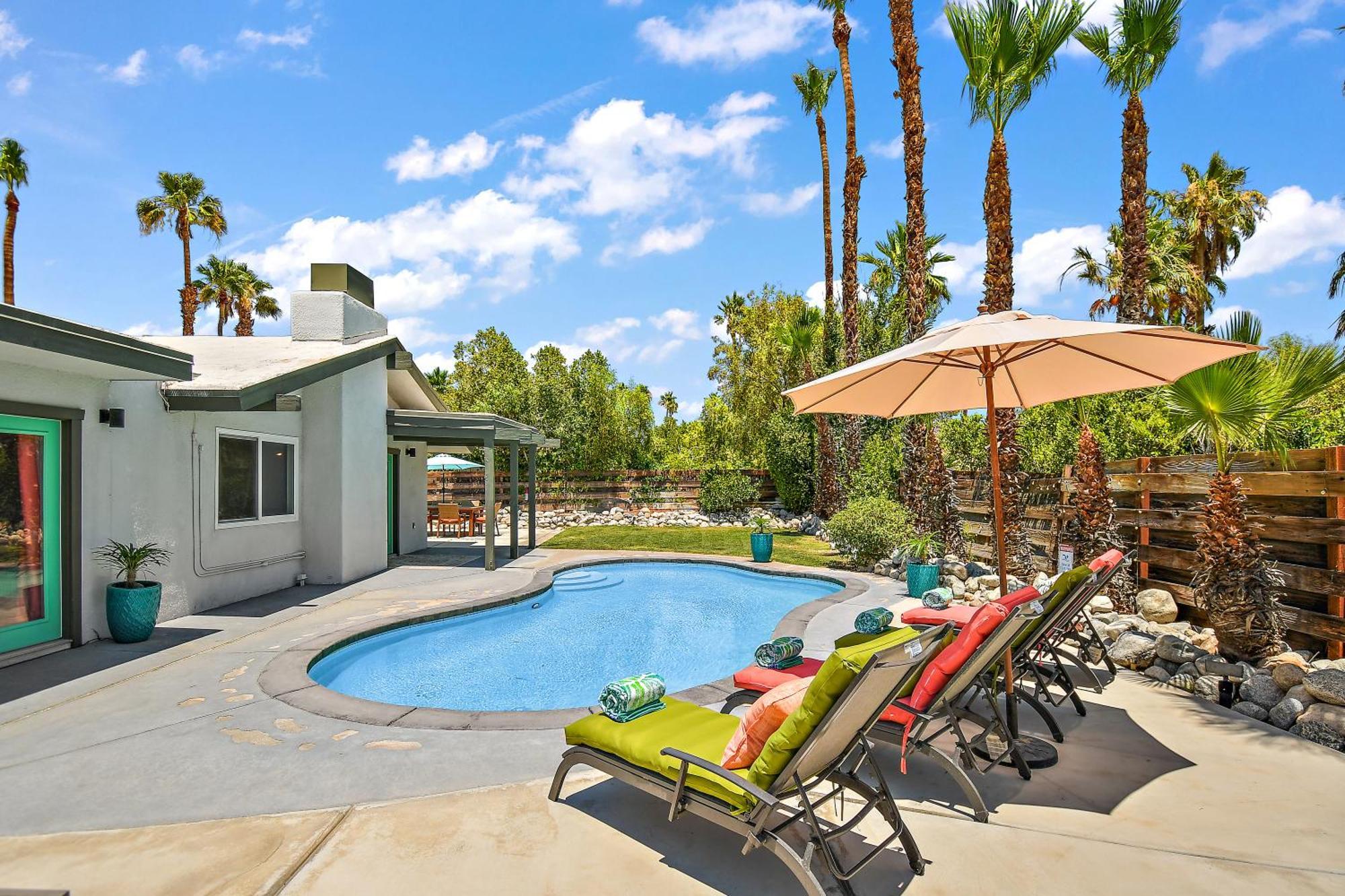 Perfect Pool Safari * Palm Springs