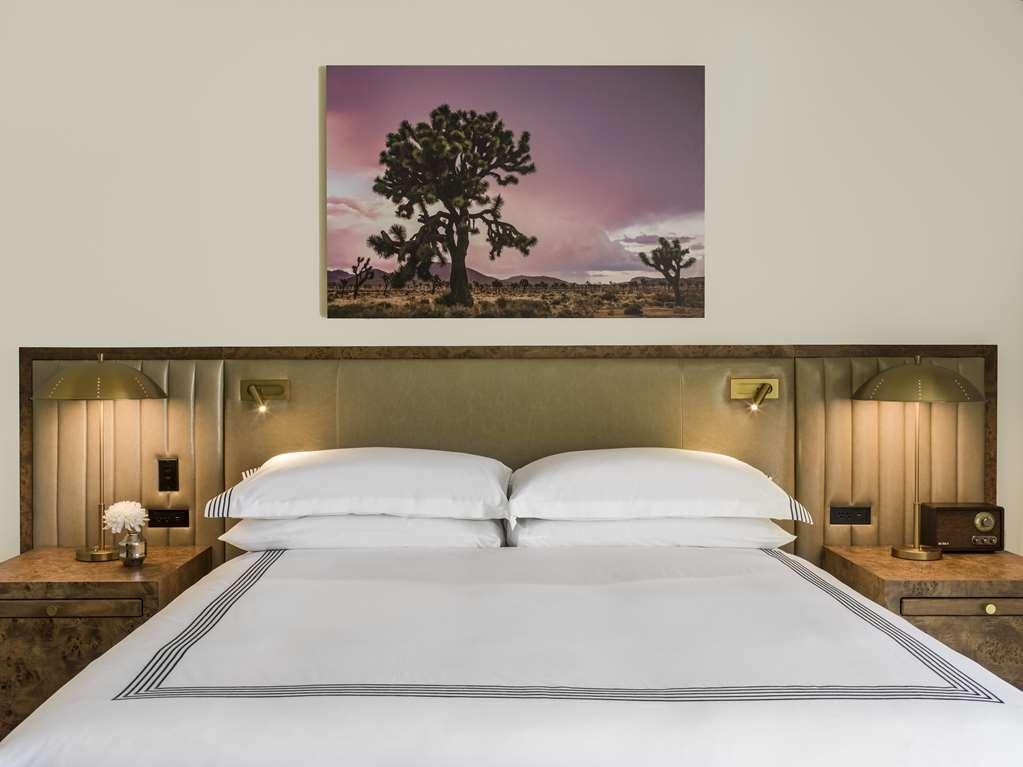 Thompson By Hyatt Hotel Palm Springs