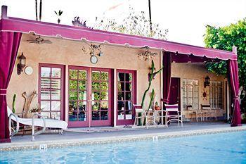 Hotel Desert Paradise - Gay Men's Palm Springs
