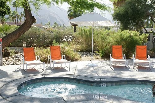 The Infusion Club Hotel Palm Springs
