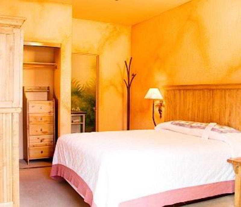 Alcazar Hotel 4*