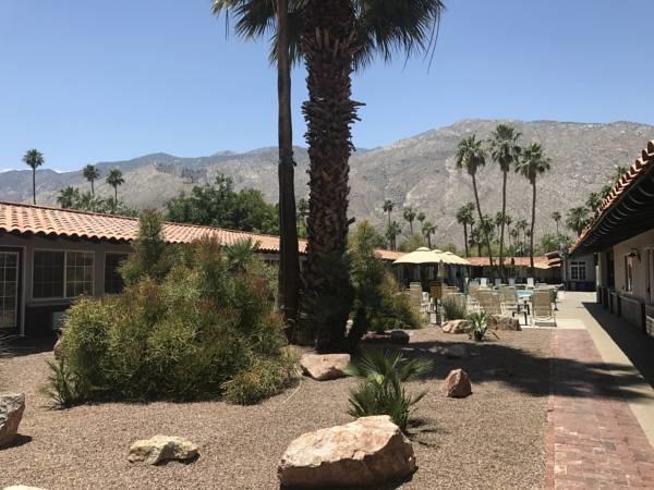 Resort All Worlds Palm Springs