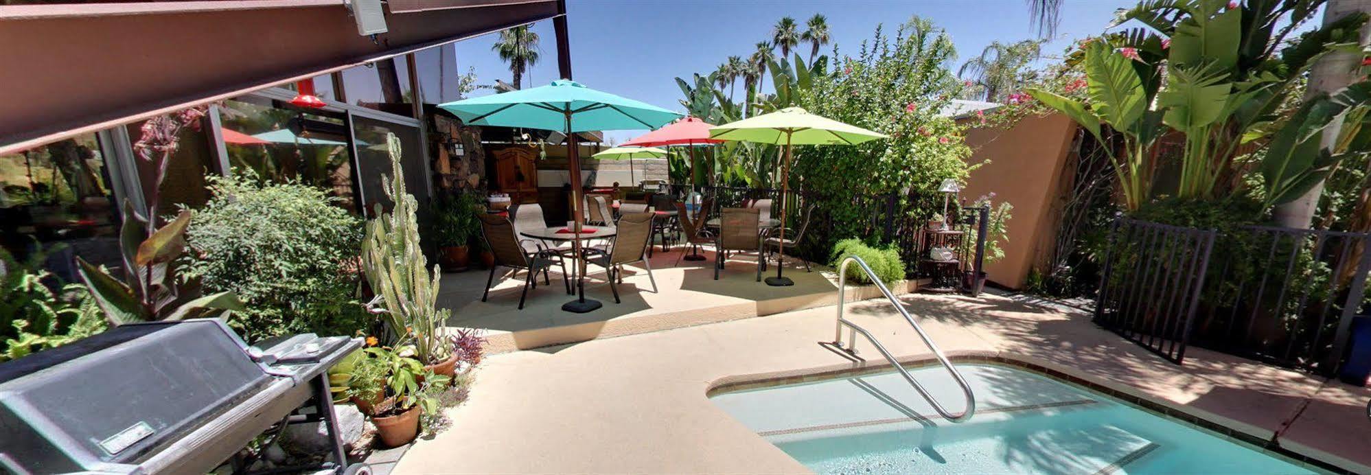 Resort Triangle Clothing Optional For Men 3*