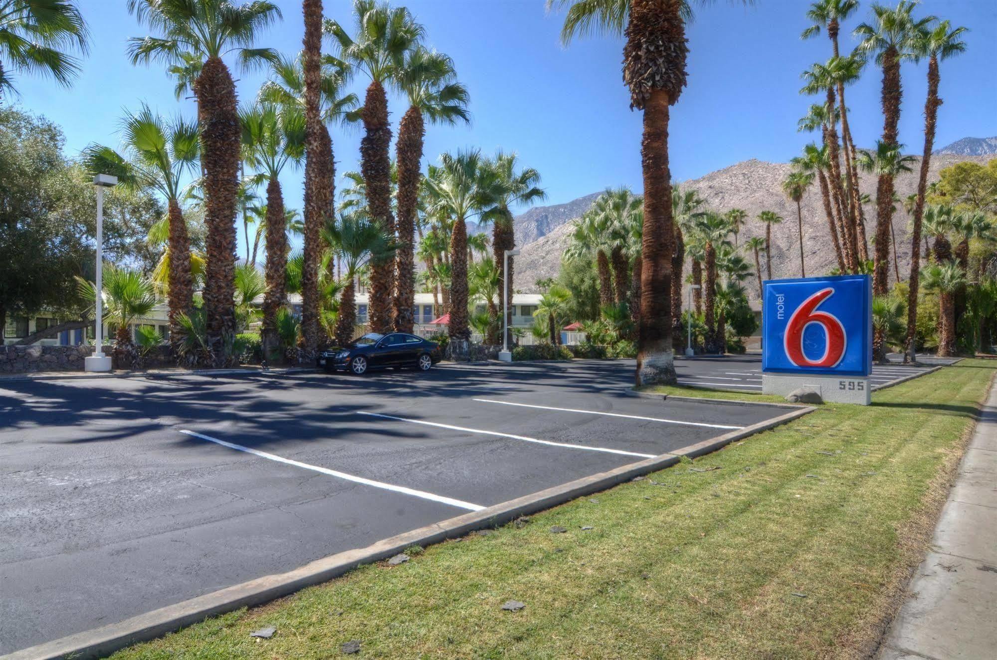 6-palm Springs, Ca - East - Palm Canyon Hotel 2*