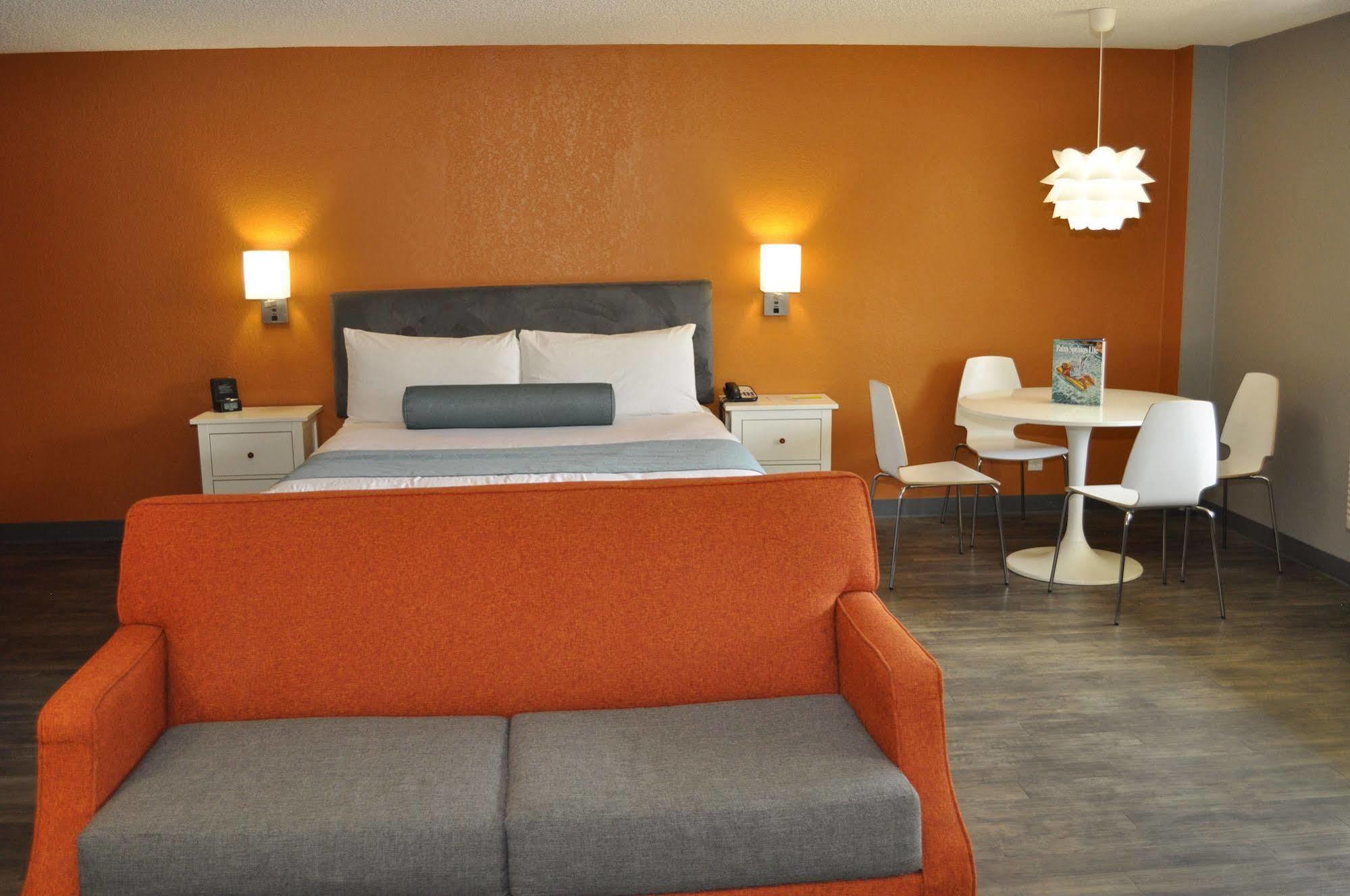 The Infusion Club Hotel 2*