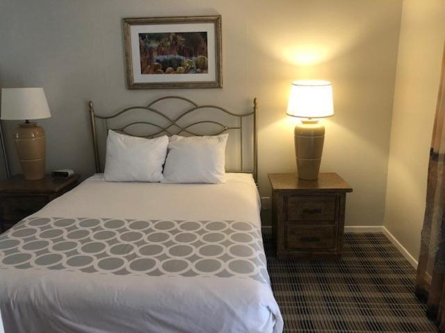 Getaways At Vista Mirage