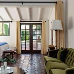 Ingleside Estate Hotel & Bungalows- Adults Only