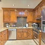 Dtwn Palm Springs Condo Bbq, Pool, Fire Pit, Etc!