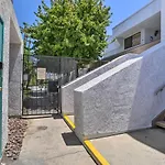 Chic Palm Springs Gem With Patio And Pool Access!