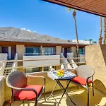 Central Palm Springs Resort Condo With 2 Balconies